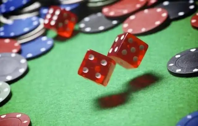 Antarmuka meja Ikan Hoki di aplikasi mobile api 50000 dengan dealer langsung di pusat layar